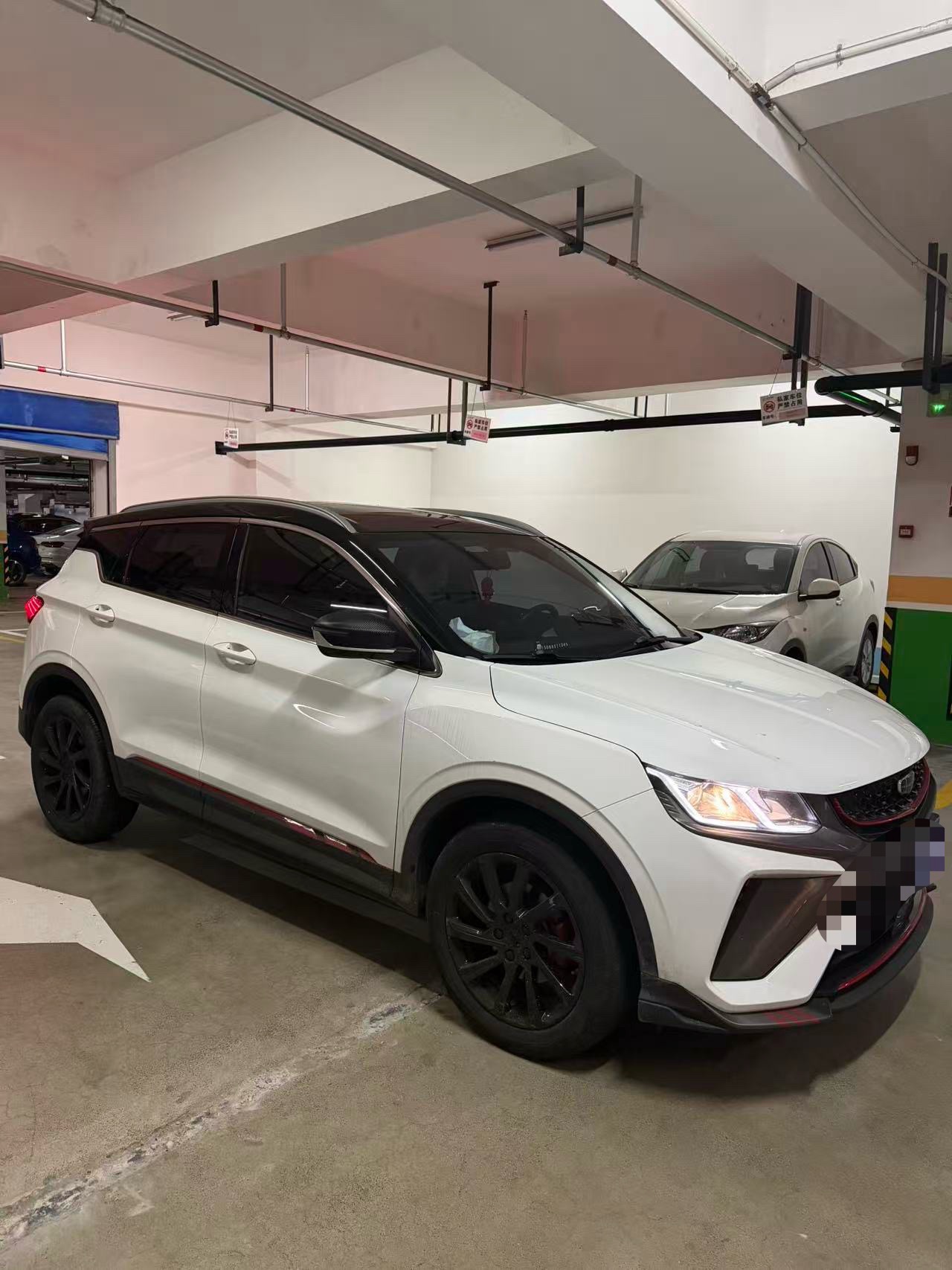 GEELY Coolray 2022 изображение автомобиля #5