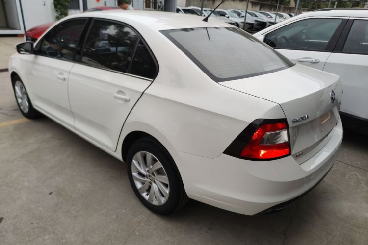 Skoda Rapid 2018 #5 Skoda Rapid 2018 image de voiture #5