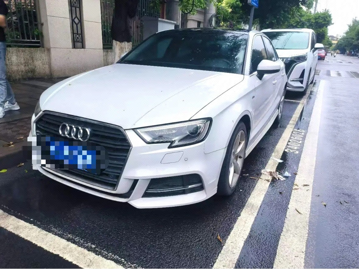 2018 imagem de carro 