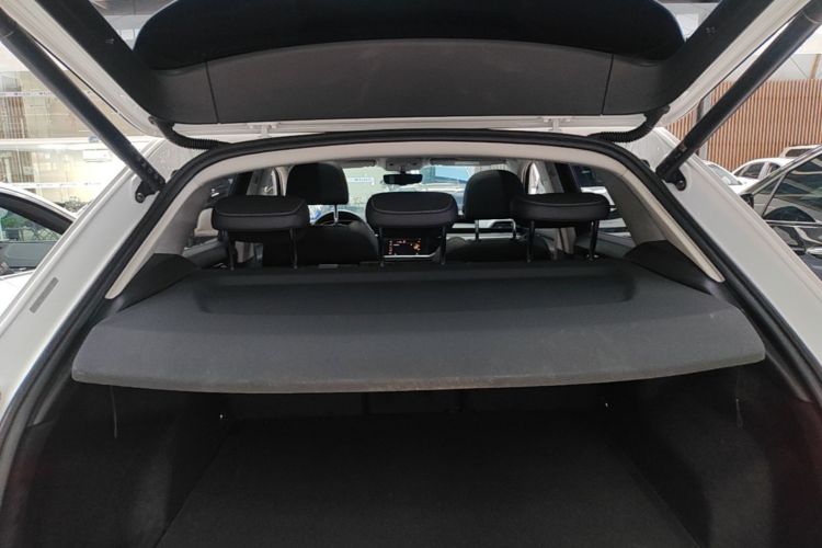 Audi Q3 2022 car image #19