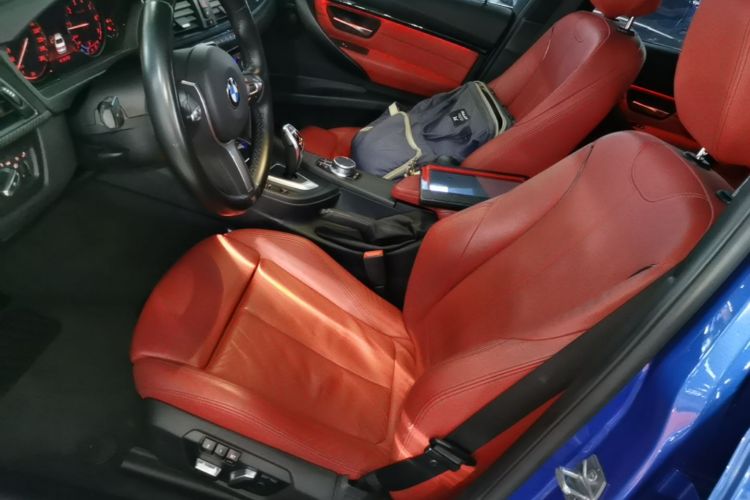 BMW 3 Series 2019 #15 BMW 3 Series 2019 car image #15