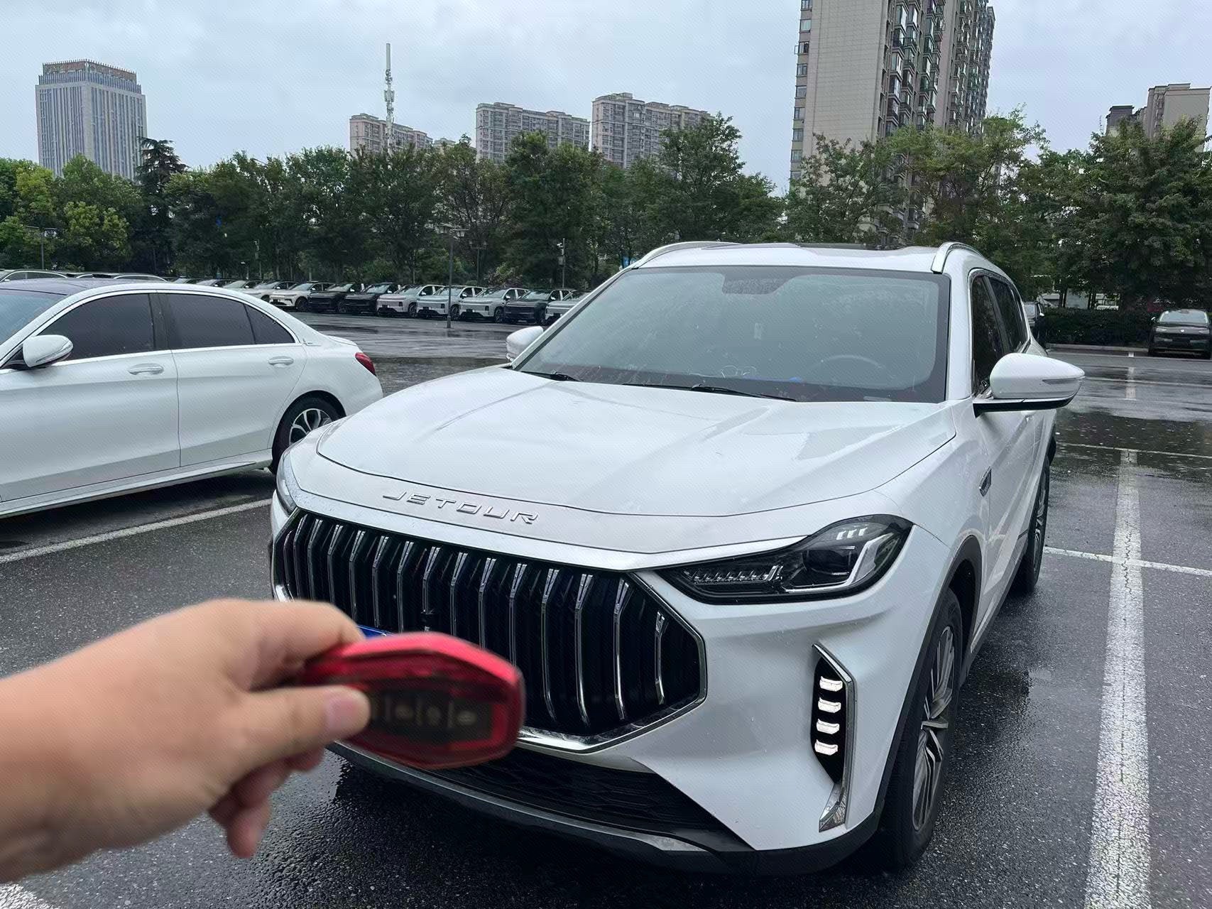 Jetour X70 PLUS 2023 car image 