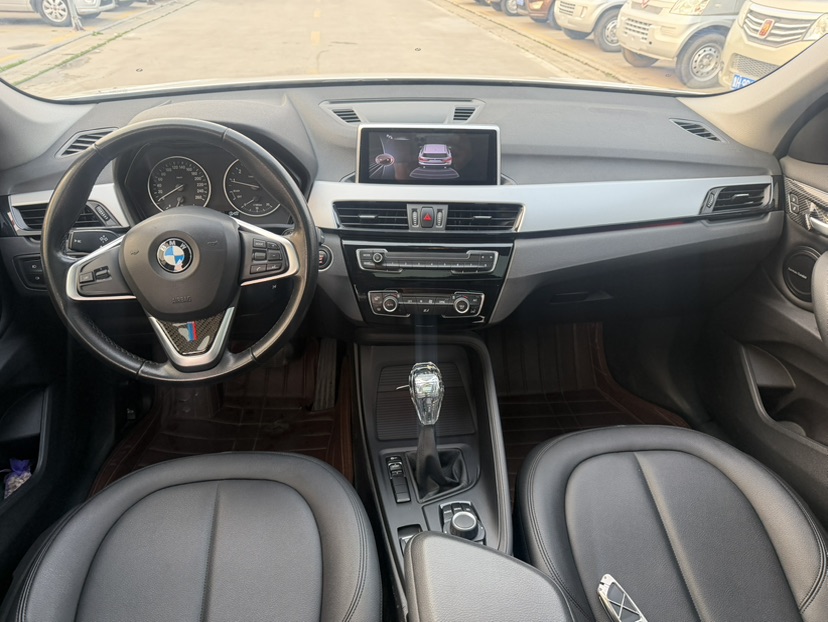 BMW X1 2017 #5 BMW X1 2017 car image #5
