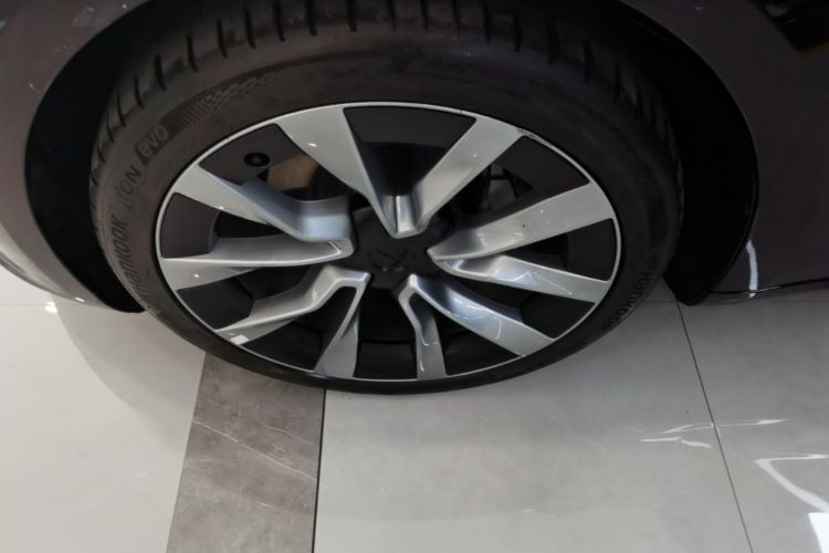 Tesla Model 3 2023 #9 Tesla Model 3 2023 car image #9
