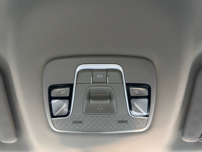 GEELY Coolray 2022 car image #15