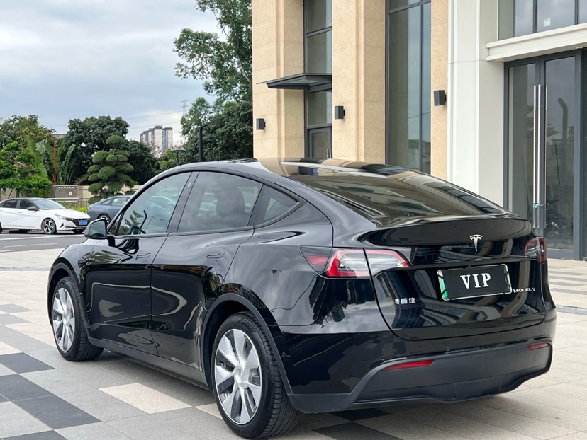 Tesla Model Y 2022 #9 Tesla Model Y 2022 car image #9