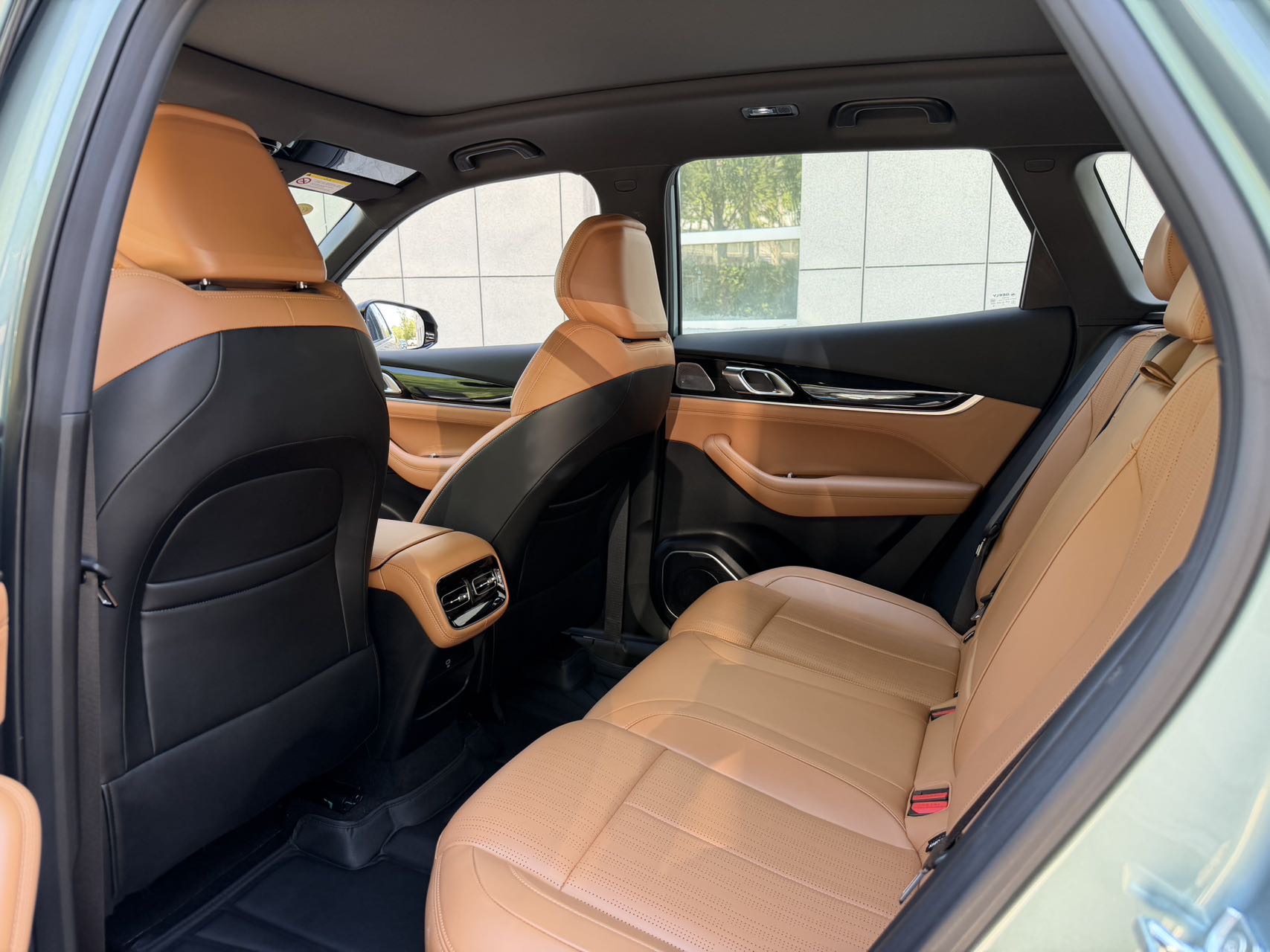 GEELY Boyue L 2025 car image #5