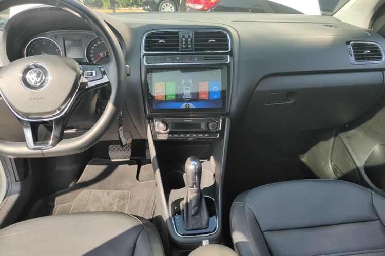 Volkswagen Polo 2016 #13 Volkswagen Polo 2016 car image #13