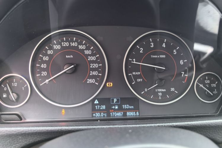 BMW 3 Series 2017 #12 BMW 3 Series 2017 car image #12