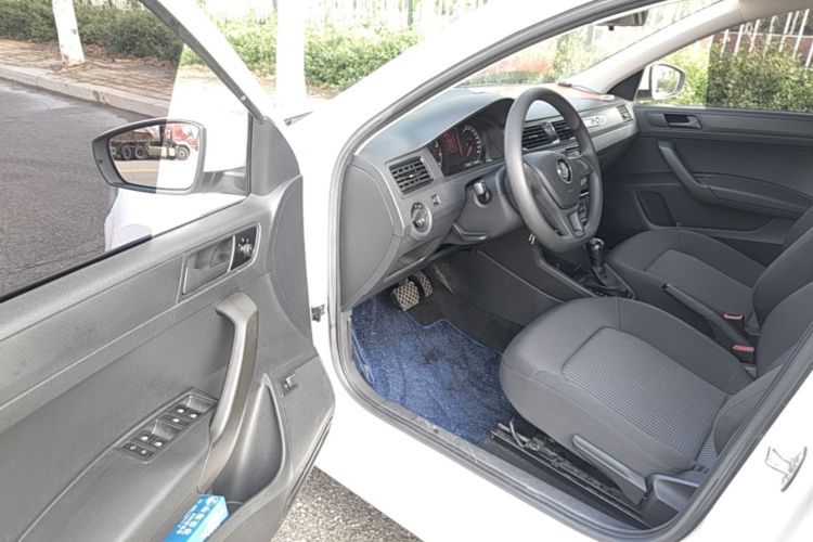 Volkswagen Santana 2019 #16 Volkswagen Santana 2019 car image #16