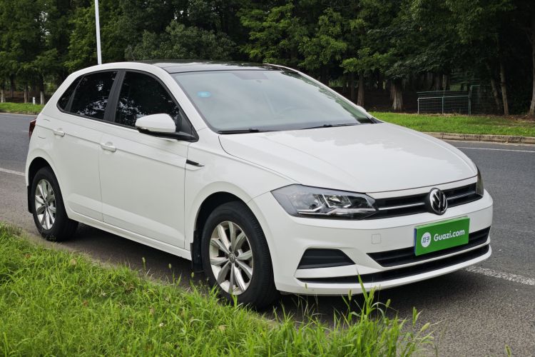 Volkswagen Polo 2019 car image #8