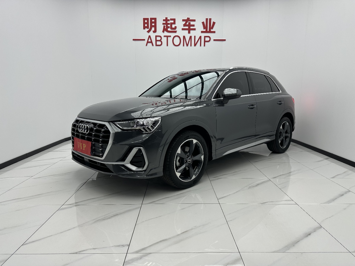 Audi Q3 2022 car image 