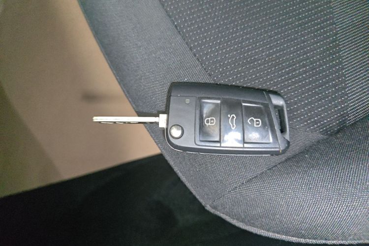 Volkswagen Polo 2022 car image #9