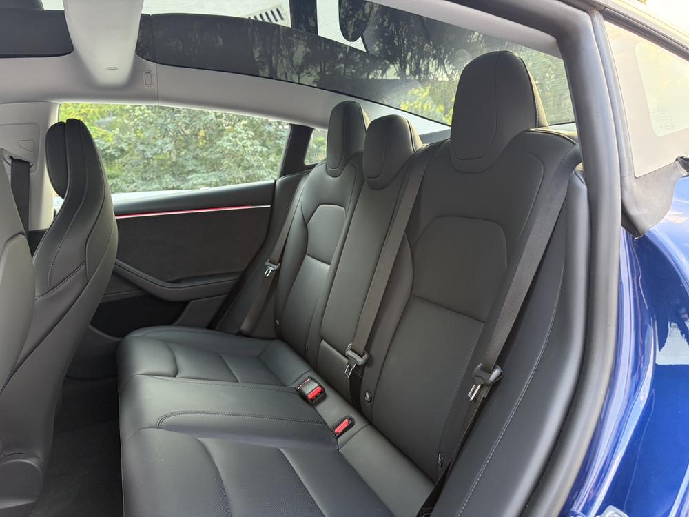 Tesla Model 3 2024 car image #9