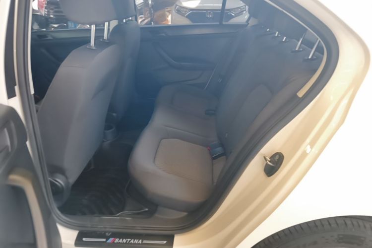 Volkswagen Santana 2018 car image #17