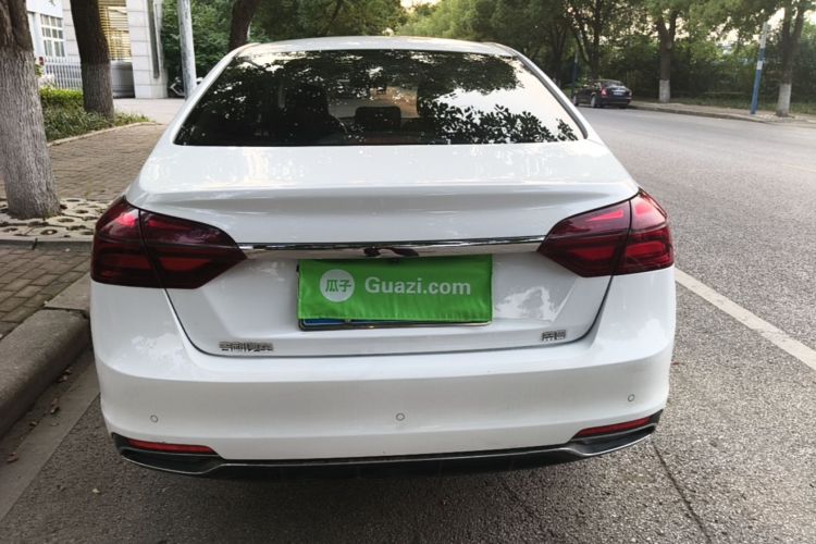 GEELY Emgrand 2020 car image #6