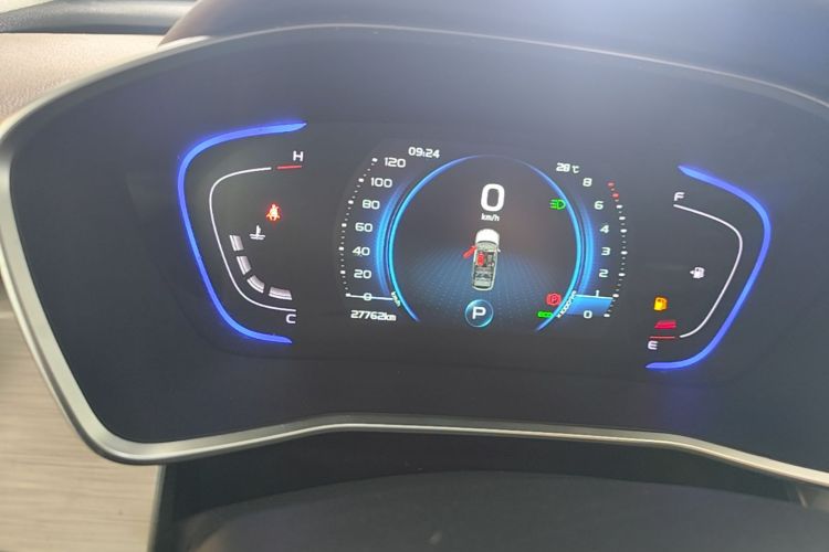 GEELY Coolray 2019 #12 GEELY Coolray 2019 صورة سيارة #12
