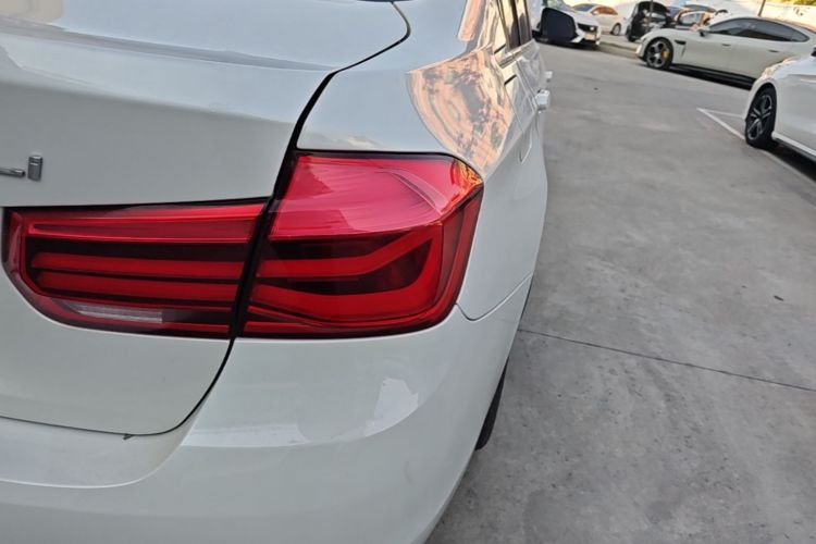 BMW 3 Series 2017 #8 BMW 3 Series 2017 изображение автомобиля #8
