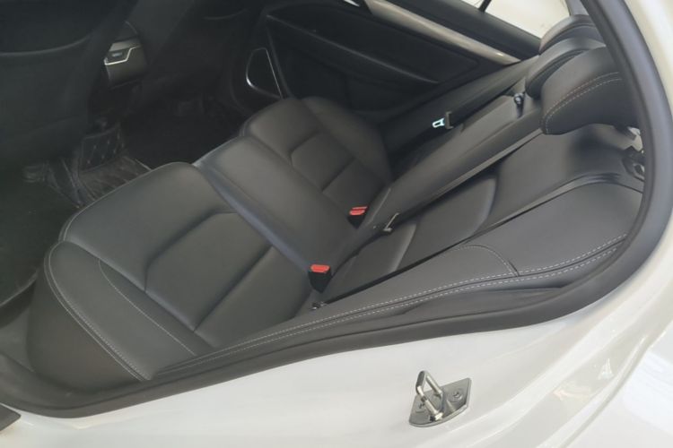 GEELY Emgrand 2020 #17 GEELY Emgrand 2020 car image #17