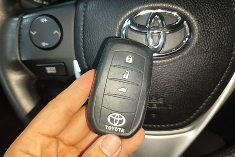 Toyota Corolla 2017 car image #14