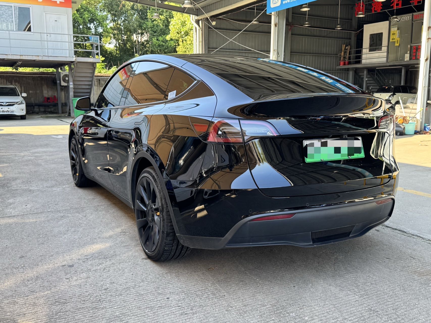 Tesla Model Y 2022 #9 Tesla Model Y 2022 car image #9