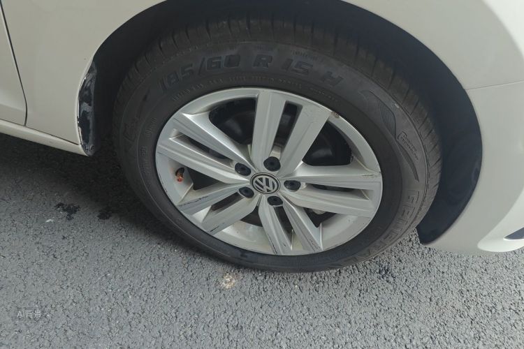 Volkswagen Santana 2018 car image #9