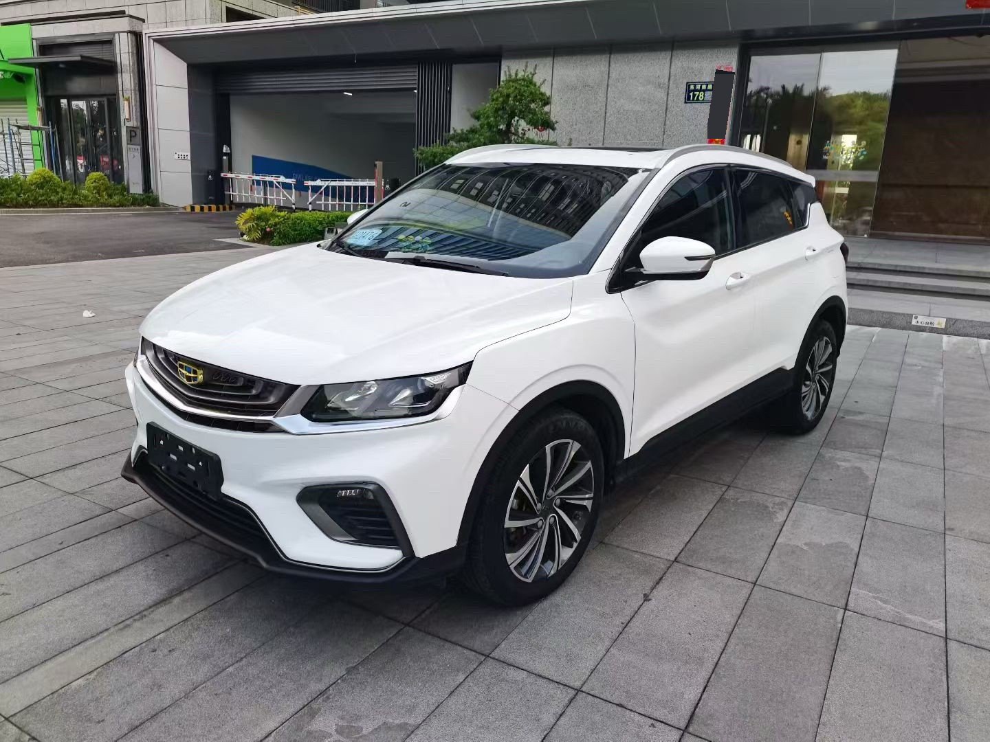 GEELY Coolray 2019 car image 