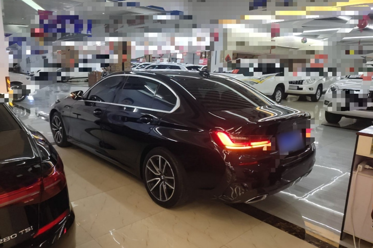 BMW 3 Series 2020 immagine di auto #5