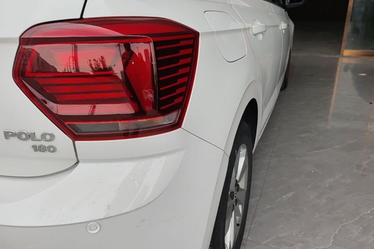 Volkswagen Polo 2020 car image #8