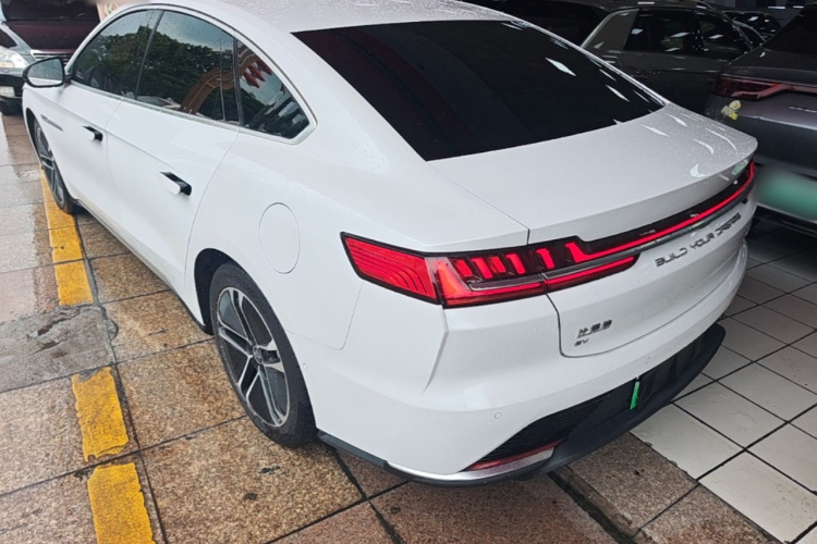 BYD Han 2021 #5 BYD Han 2021 car image #5