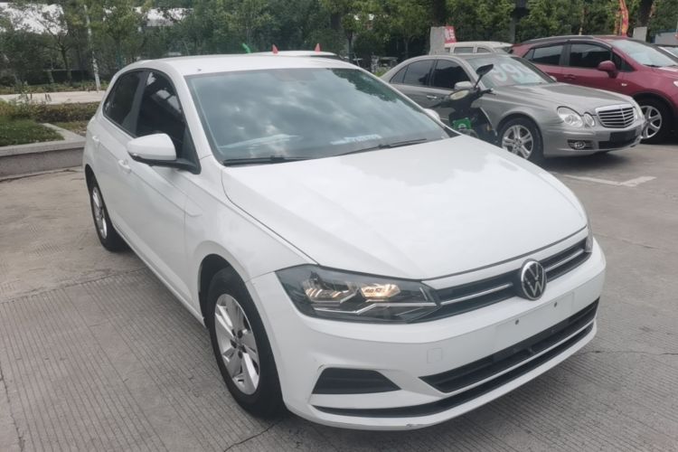 Volkswagen Polo 2022 car image #4