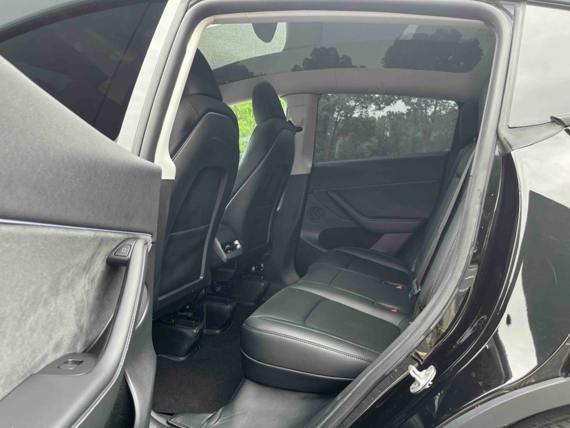 Tesla Model Y 2023 #6 Tesla Model Y 2023 car image #6
