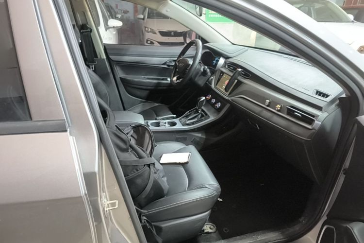 GEELY Emgrand 2021 car image #23
