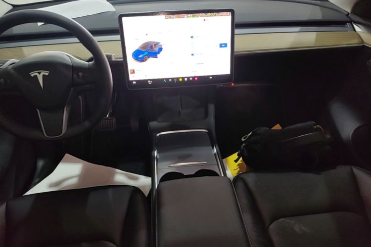 Tesla Model Y 2022 #17 Tesla Model Y 2022 car image #17