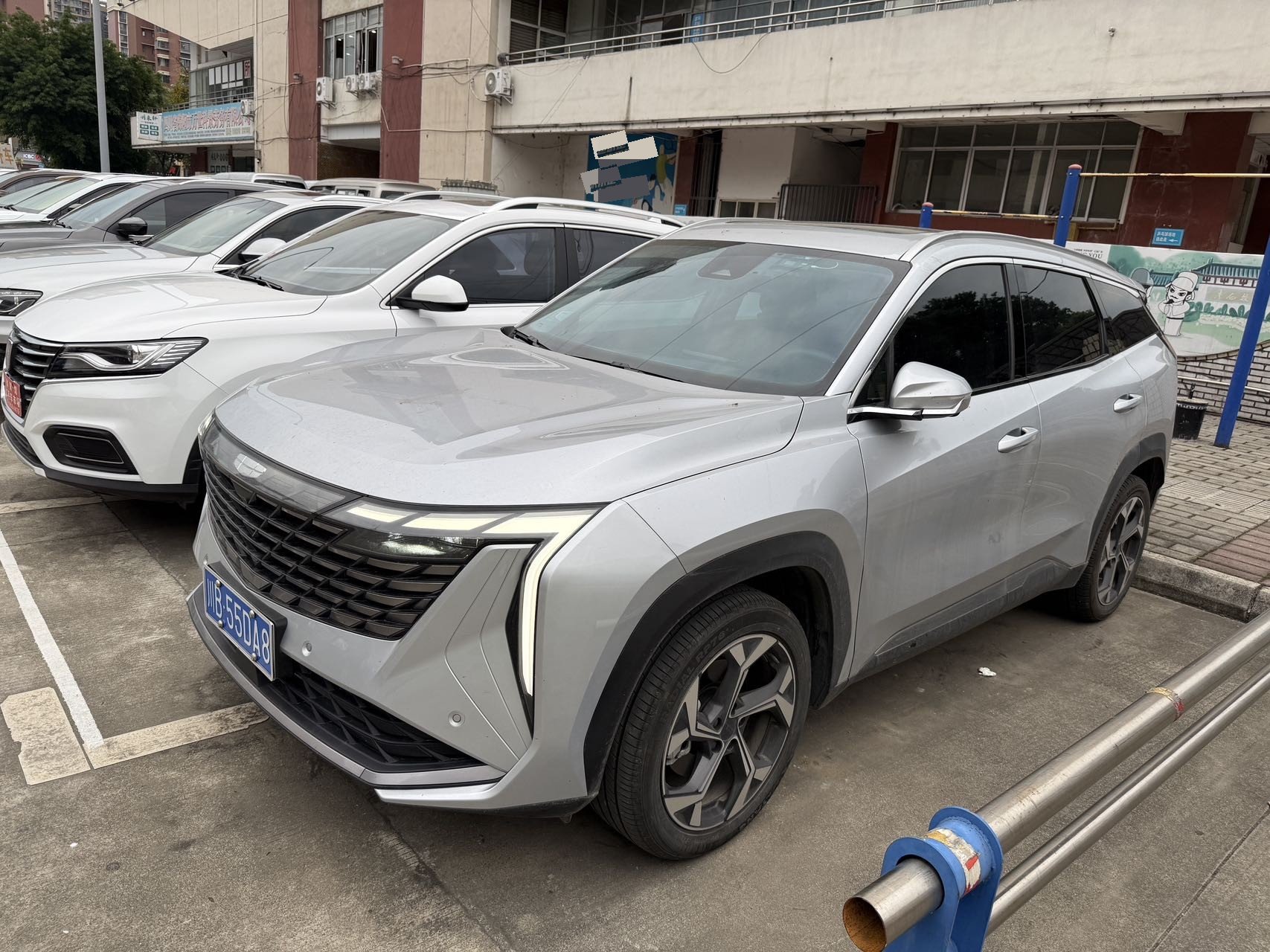 GEELY Boyue L 2023 car image 