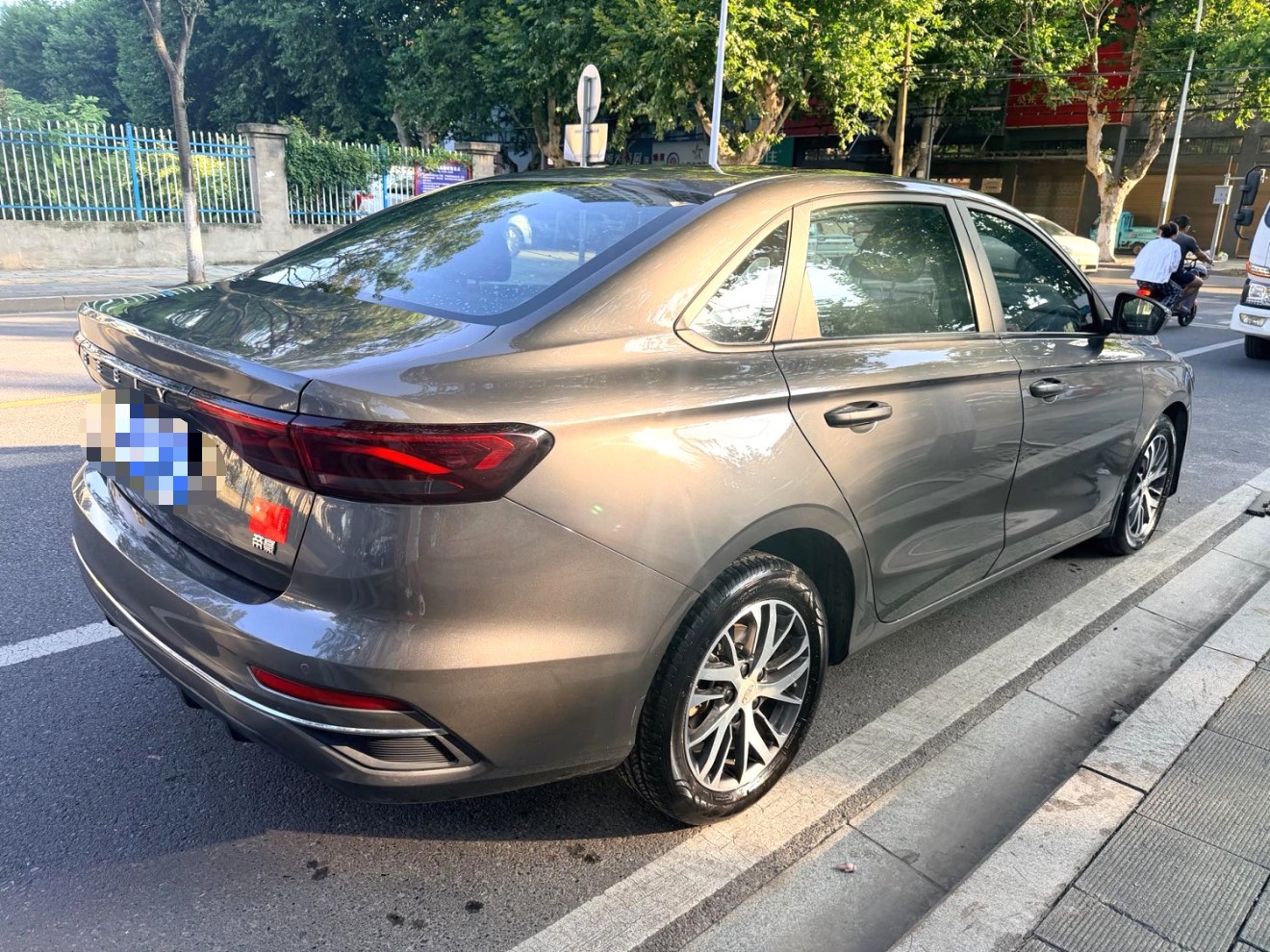 GEELY Emgrand 2024 #8 GEELY Emgrand 2024 imagen de coche #8
