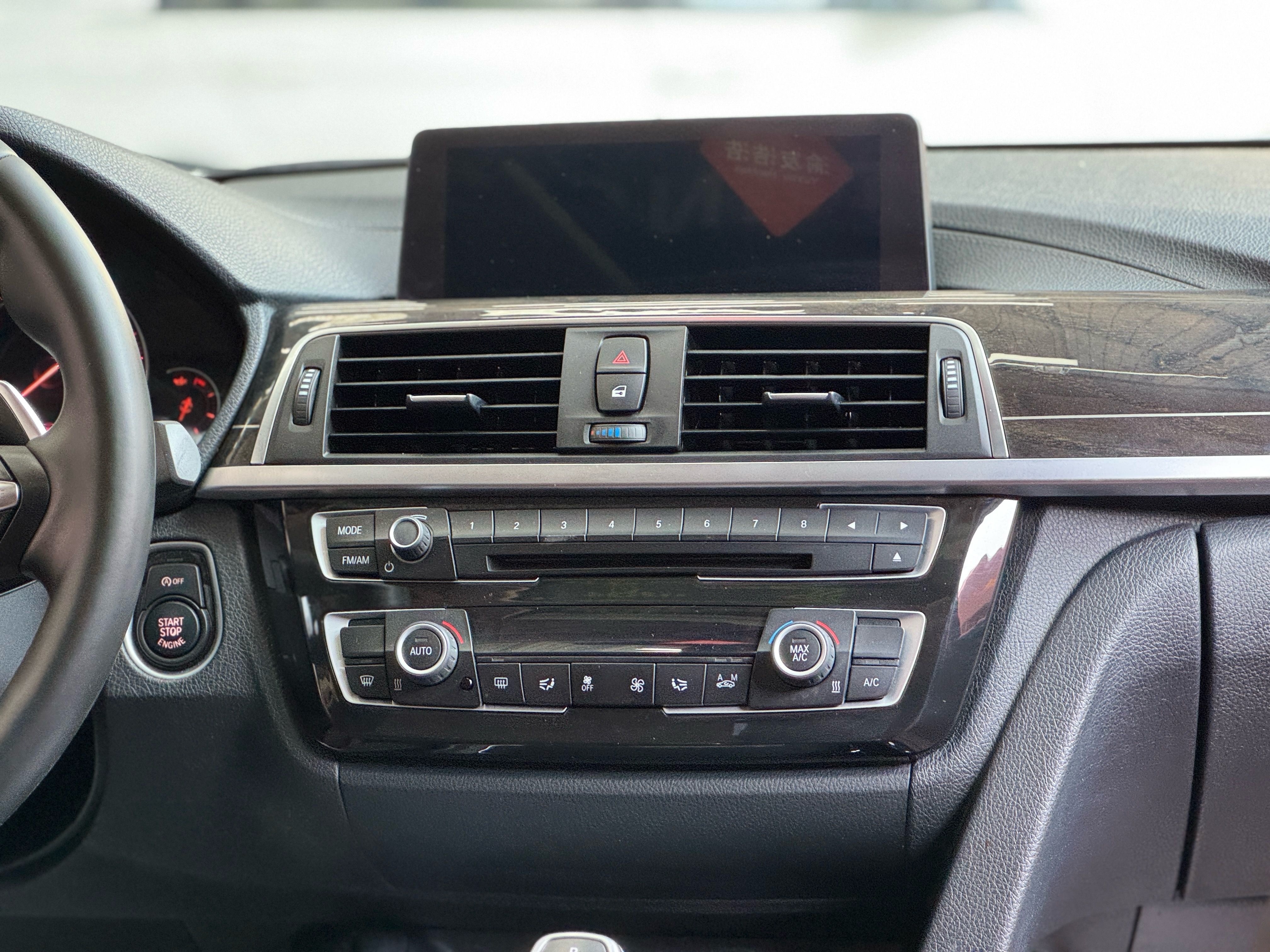 BMW 3 Series 2019 imagen de coche #10