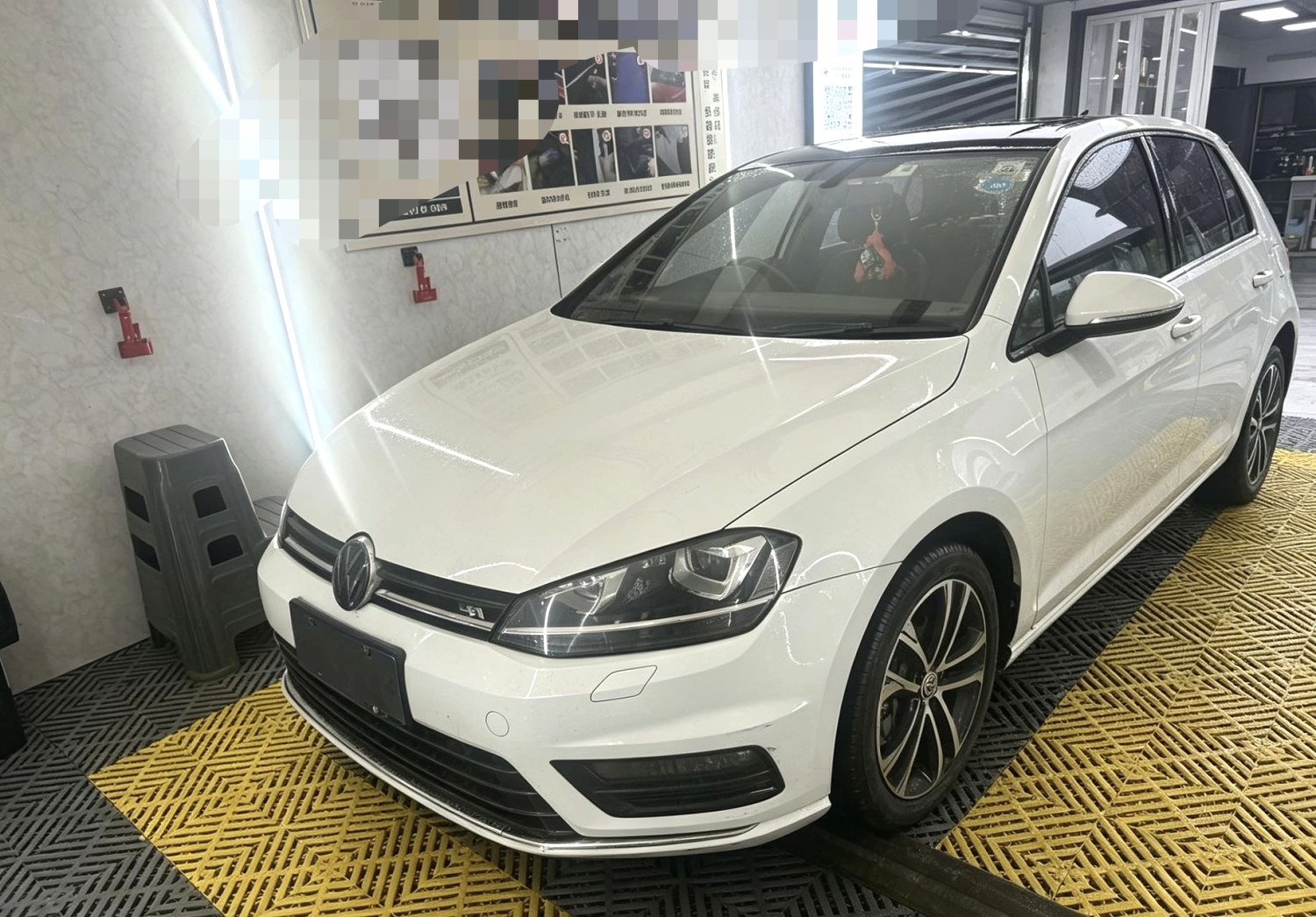 Volkswagen Golf 2017 car image 