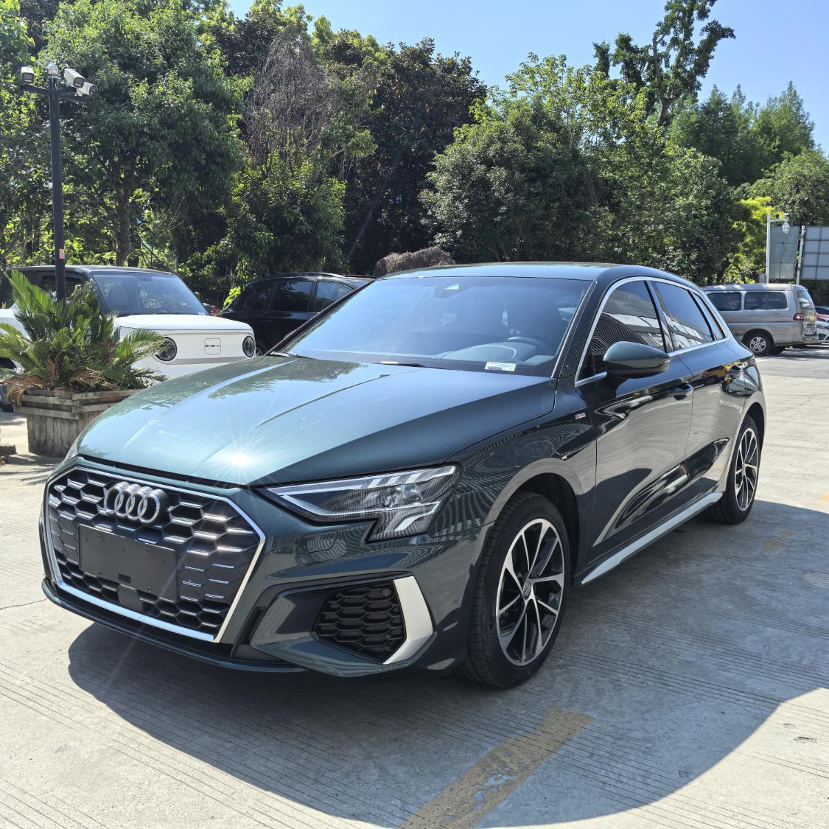 Audi A3 2011 car image 
