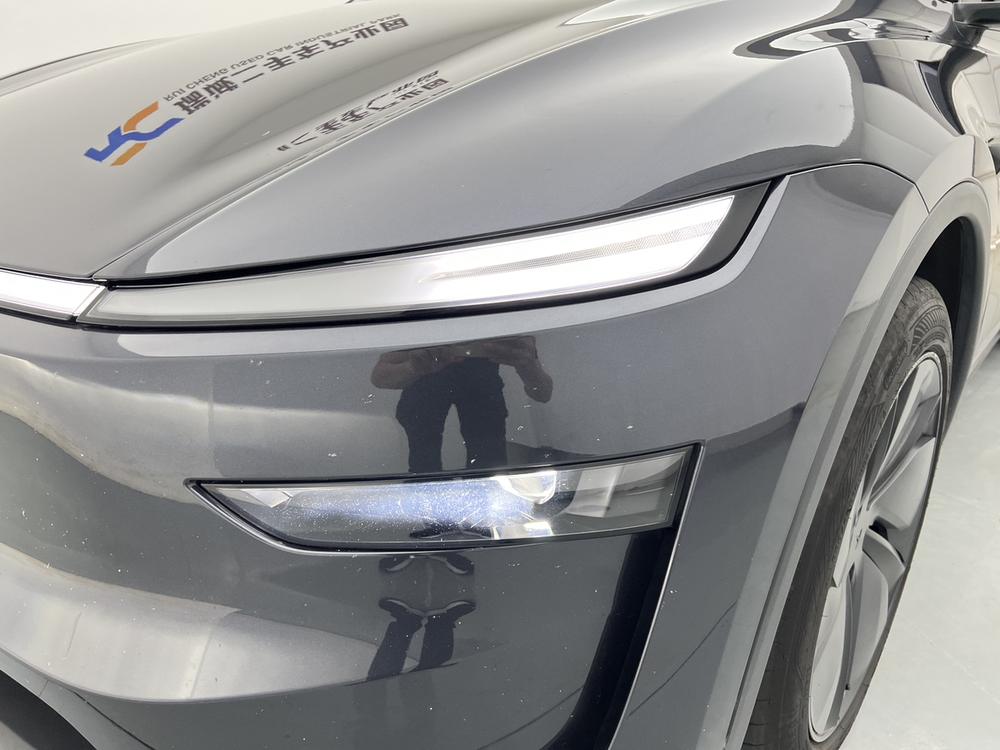 Tesla Model Y 2025 #7 Tesla Model Y 2025 car image #7