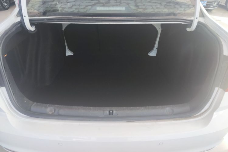 Volkswagen Lavida 2020 car image #21