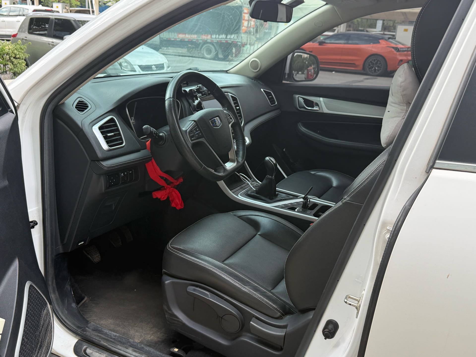GEELY Vision X6 2018 car image #8