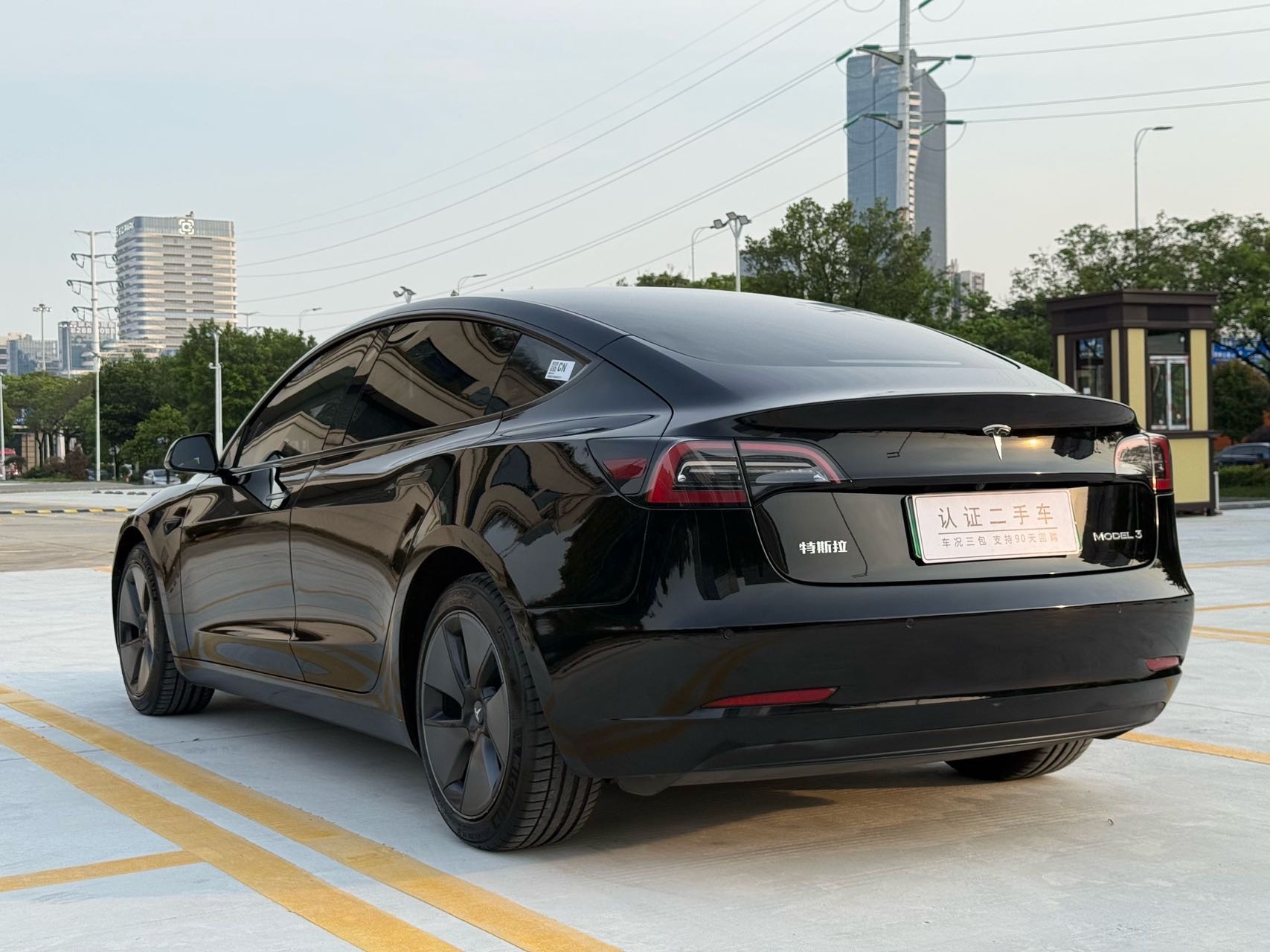 Tesla Model 3 2022 #13 Tesla Model 3 2022 car image #13