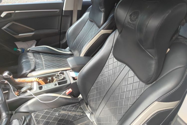 Audi Q3 2021 car image #17