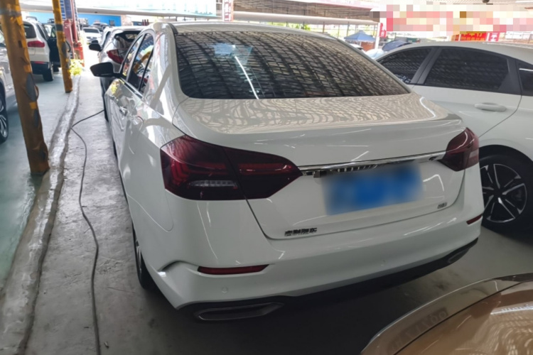 GEELY Emgrand 2021 car image #6