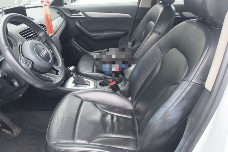 Audi Q3 2015 immagine di auto #15