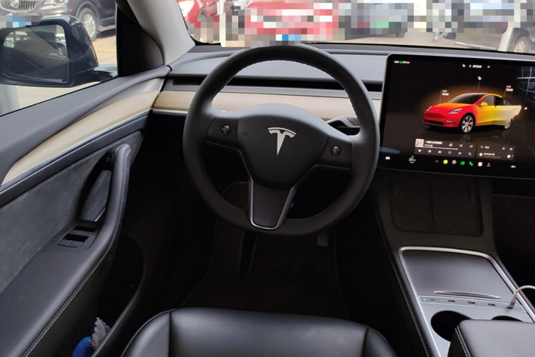 Tesla Model Y 2023 #15 Tesla Model Y 2023 car image #15