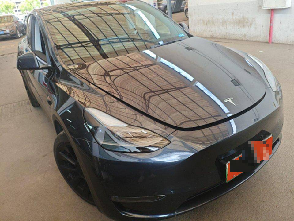 Tesla Model Y 2024 immagine di auto #4