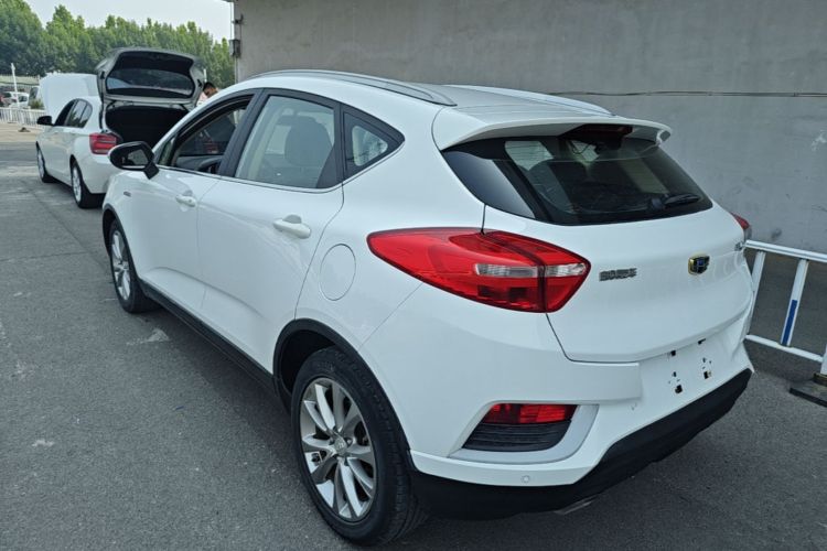 GEELY Emgrand GS 2016 car image #5