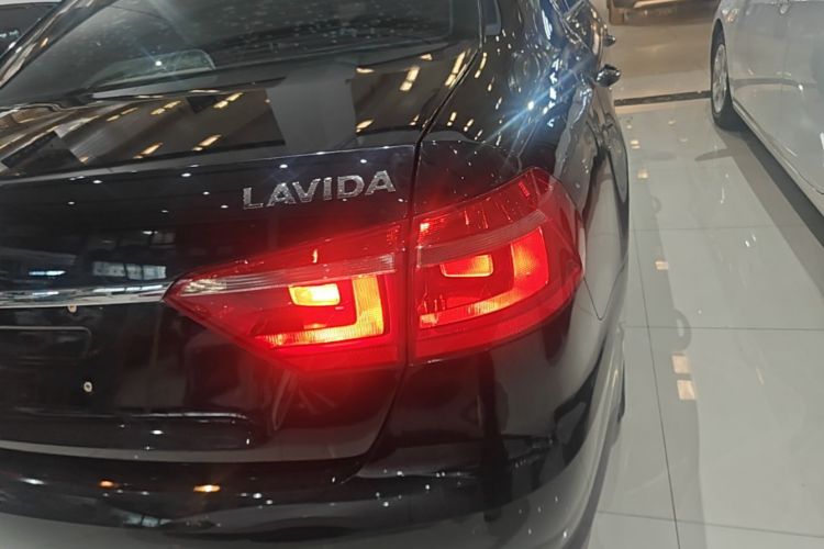 Volkswagen Lavida 2017 #8 Volkswagen Lavida 2017 car image #8